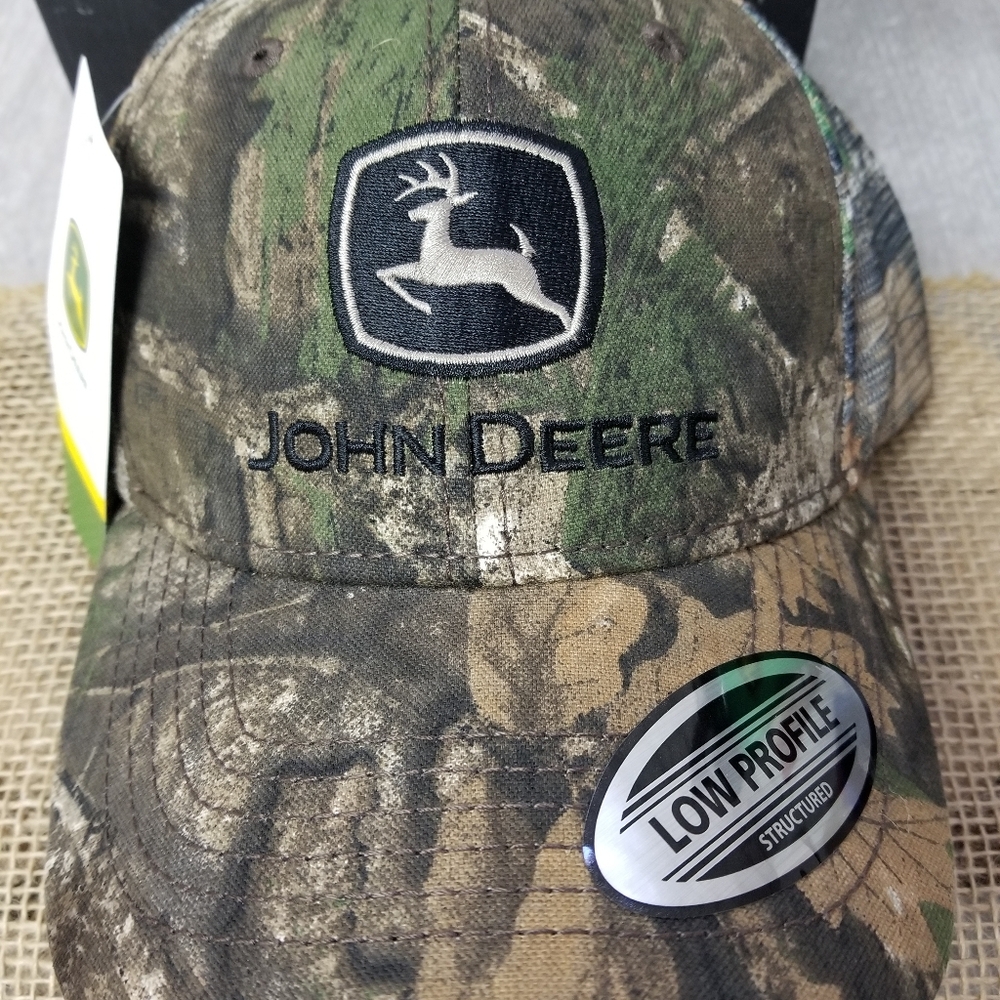 John Deere Camo Cap/Water Bottle Bundle - Picture 5 of 11
